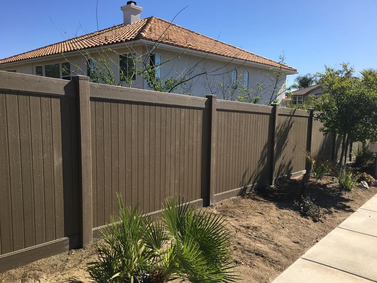 Vinyl fence installation — Corona CA