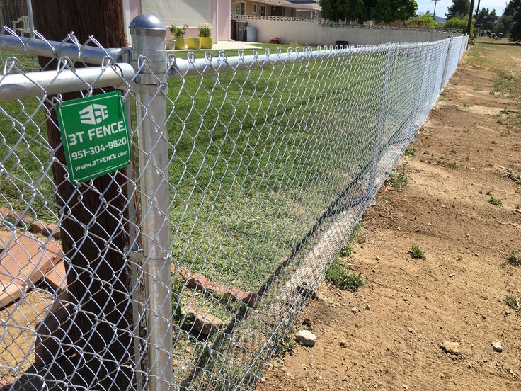Vinyl fence — residential project