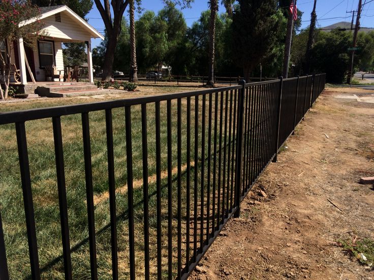 Vinyl fence — backyard install