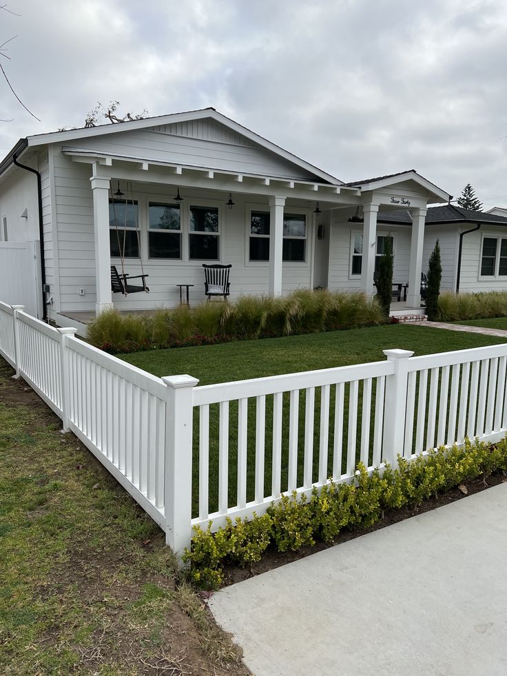 Vinyl fence — backyard privacy