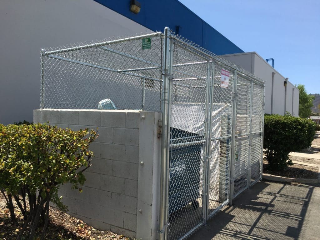 Vinyl privacy fence