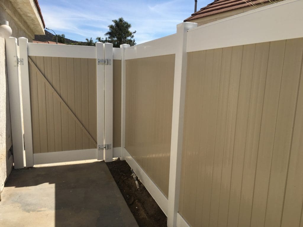 Vinyl fence corner installation